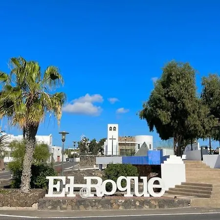 Spacieuse Et Idealement Placee Villa Roque